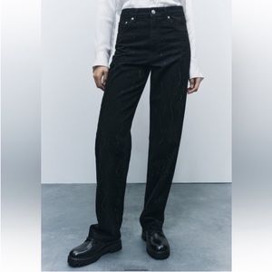 4. ZW COLLECTION STRAIGHT JEANS WITH MID-RISE AND...